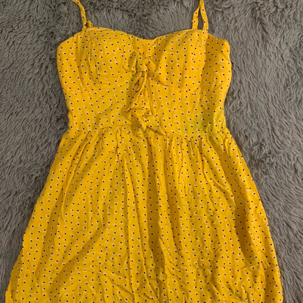 AUW Yellow Flower Dress. NWOT